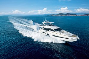 Timone yacht