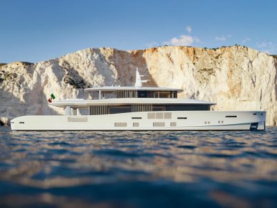 Benetti B.Neos, the hybrid with a silent soul