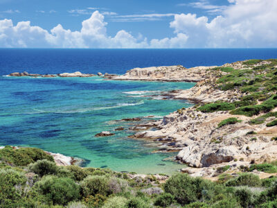 Le migliori rotte per una vacanza in barca a vela nel Mediterraneo 